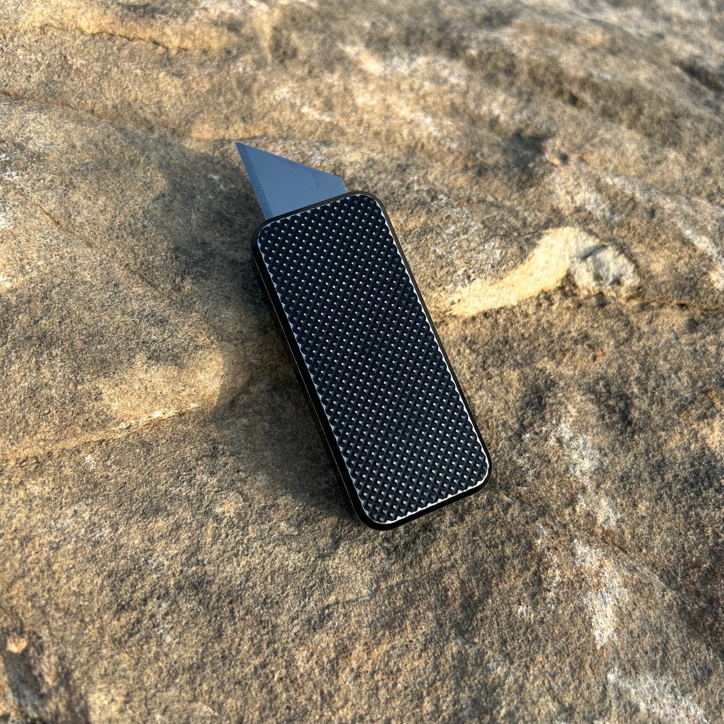 Zero Knurled Pattern-6061 Aluminum with lanyard hole