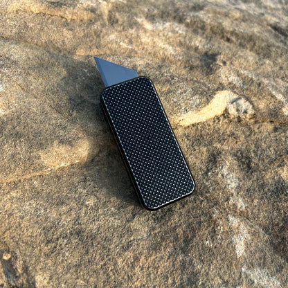 Zero Knurled Pattern-6061 Aluminum with lanyard hole