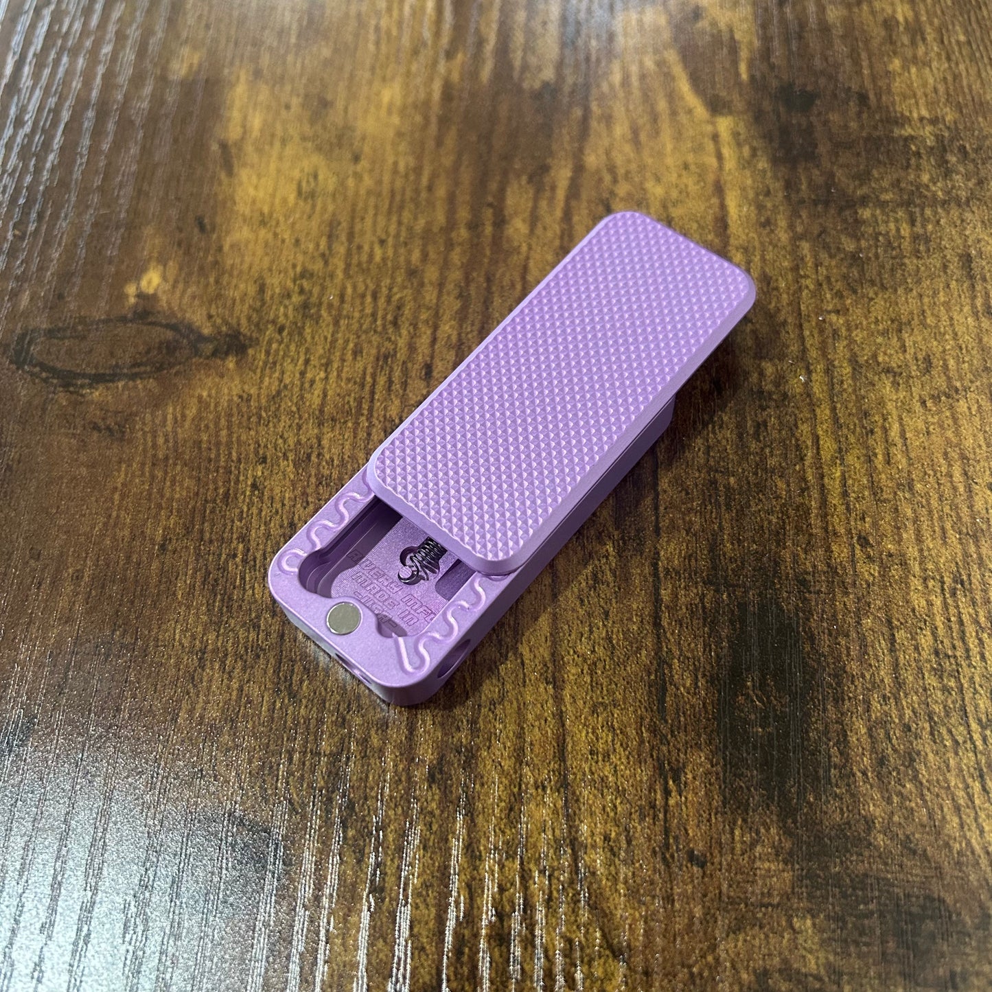 RiveryMFG Zero Lilac CadLab collaboration utility knife with knurl pattern