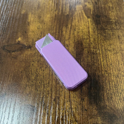 RiveryMFG Zero Lilac CadLab collaboration utility knife with knurl pattern