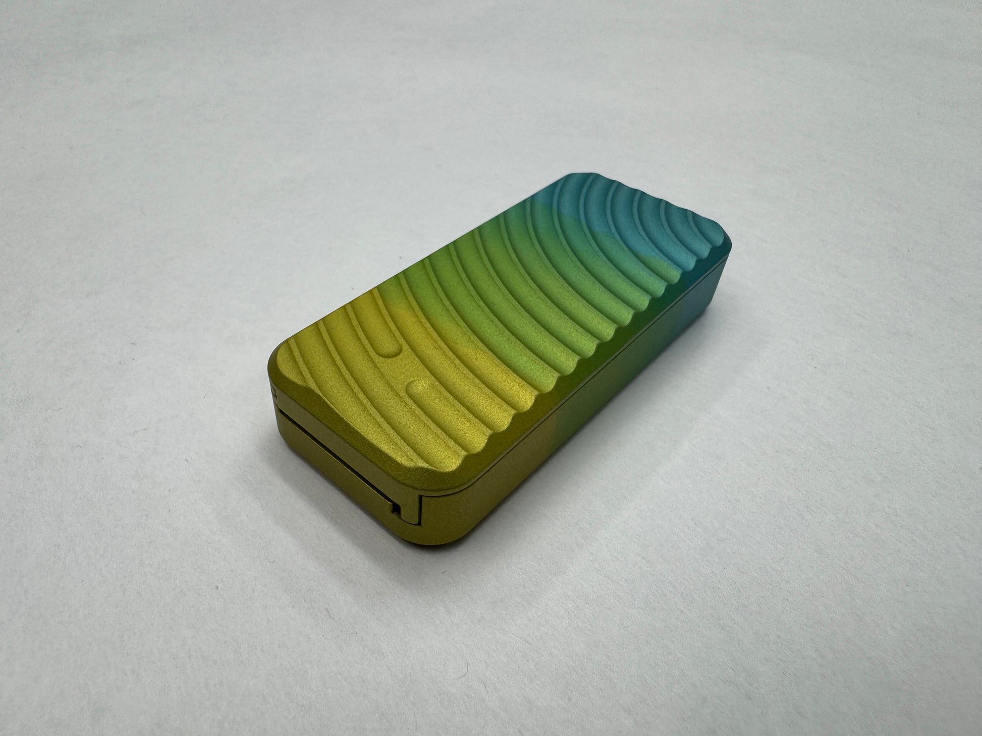 RiveryMFG Zero Multicolor summer gradient retractable utility knife with original pattern