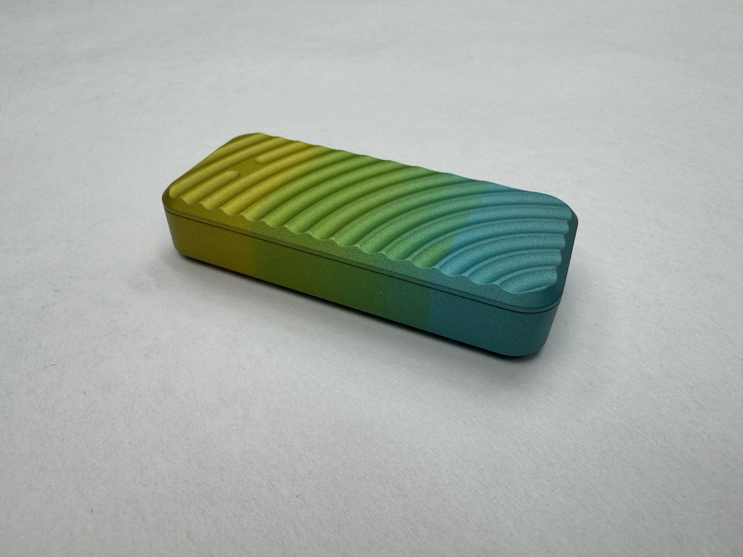 RiveryMFG Zero Multicolor summer gradient retractable utility knife with original pattern