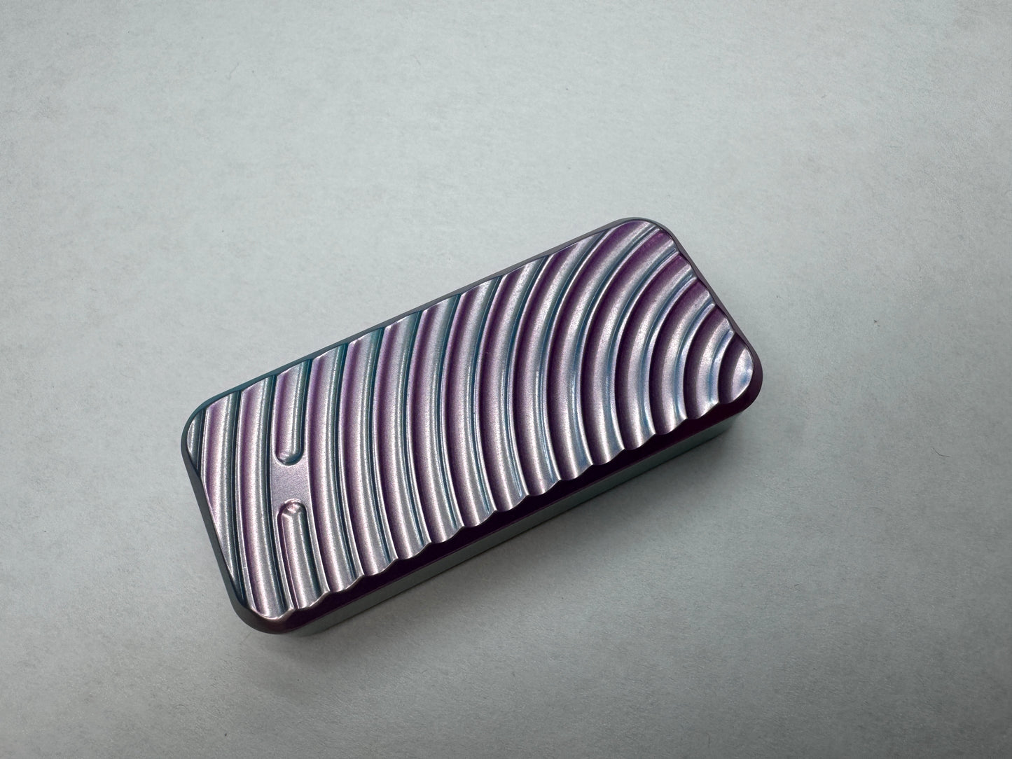 RiveryMFG Zero Pearl-2 utility knife with custom CadLab color.